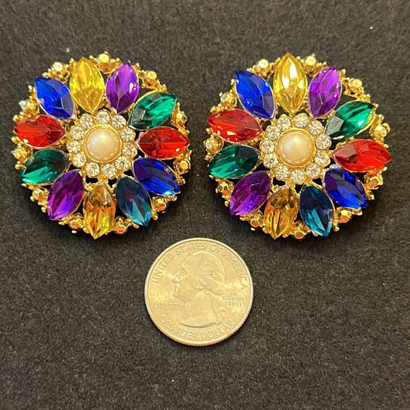 Large Gorgeous Clip Earrings Holiday Rainbow of Colors - Picture 4 of 7
